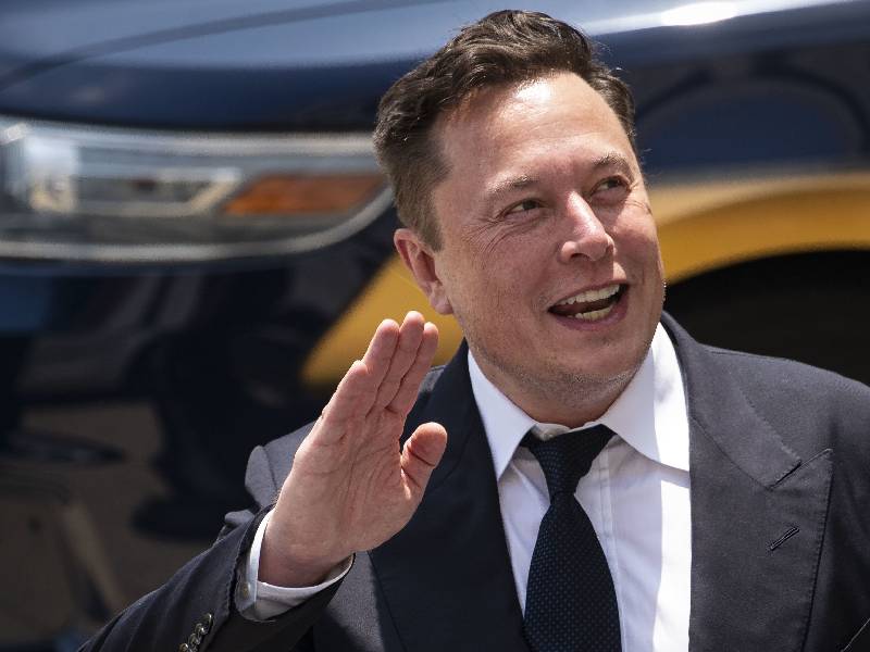 Elon Musk compra