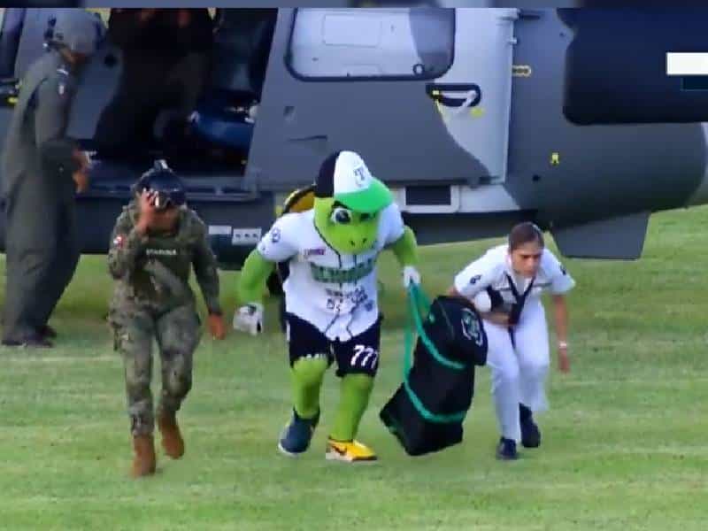 AMLO reprobó uso de helicóptero de la Marina para trasladar a mascota de Los Olmecas