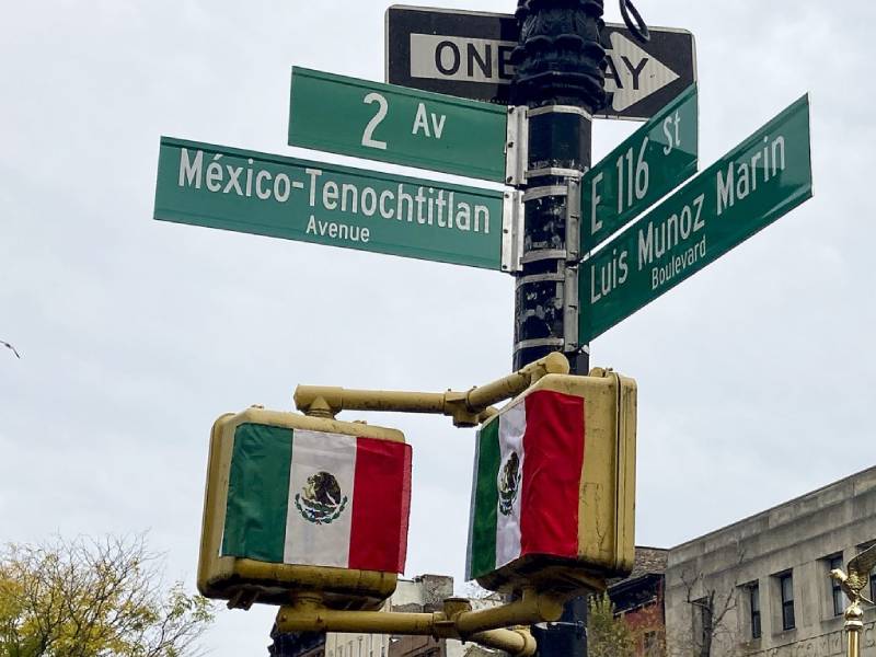 Develan placa “México-Tenochtitlán Avenue” en Estados Unidos