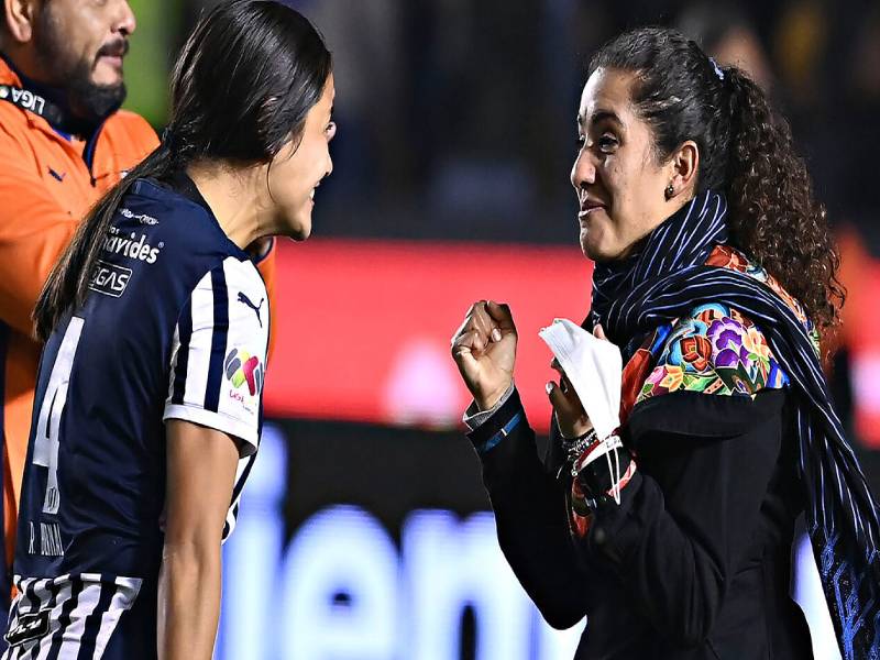 Eva Espejo, la primera mujer que gana un campeonato como entrenadora