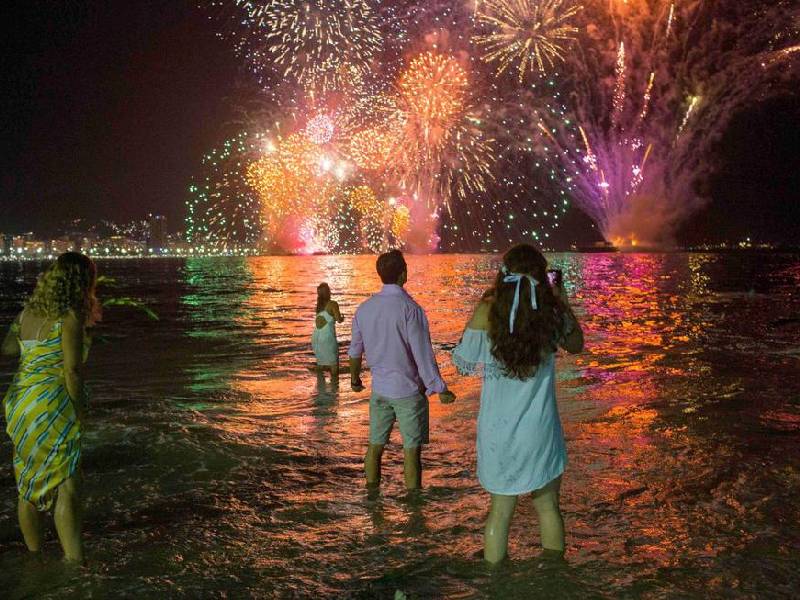 Cancelan celebración de año nuevo en Rio de Janeiro por variante Ómicron 