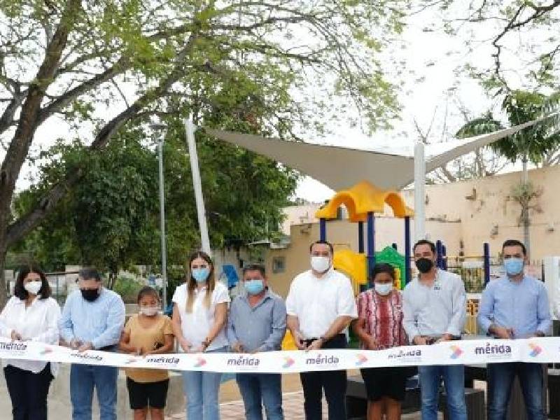 RBC entrega obras de rehabilitación del parque de la comisaría de Dzityá