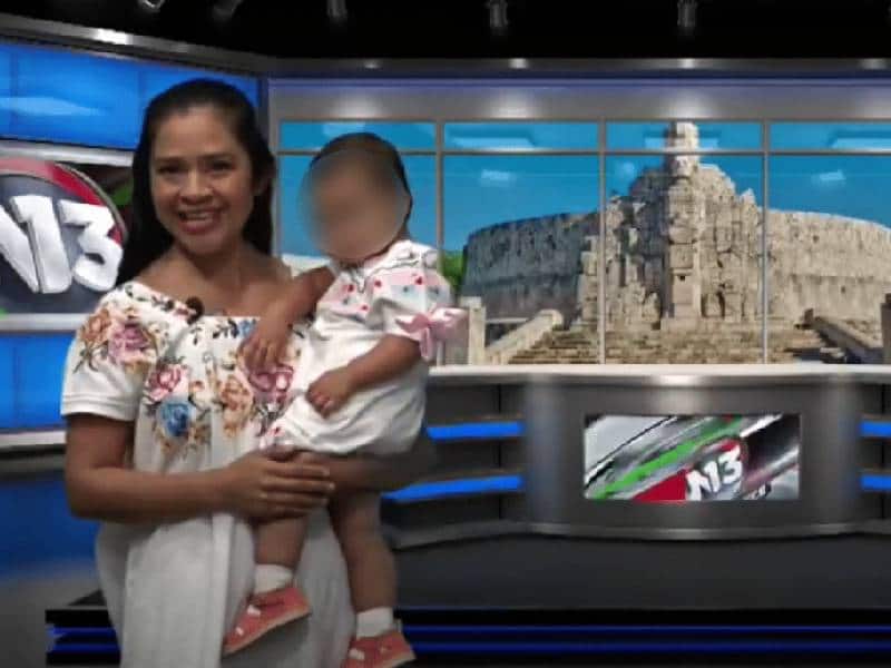 Presentadora da las noticias con su bebé en brazos y se vuelve viral