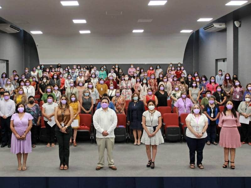 Reconocen labor de mujeres en la FGE