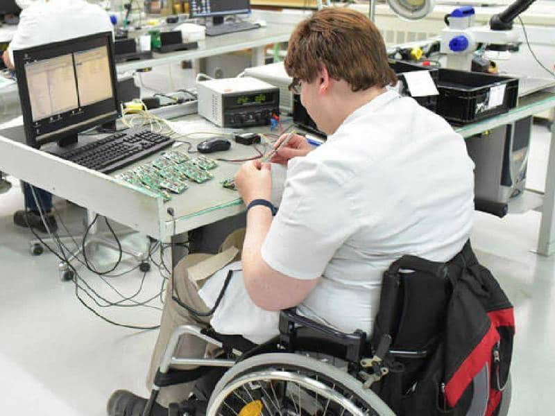 Apoyan a la inserción laboral de personas con discapacidad