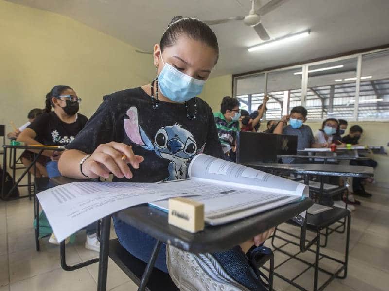 Presentan evaluación más de seis mil alumnos para ingresar a secundaria