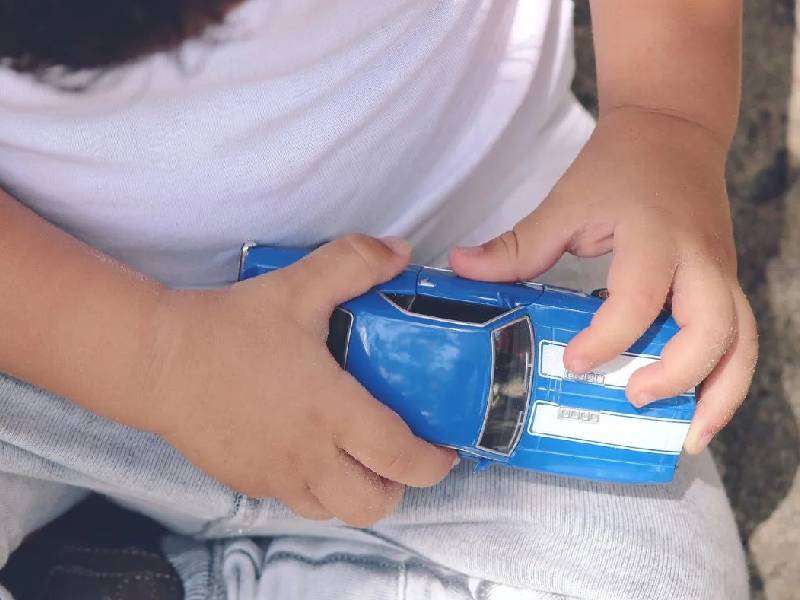 niño auto