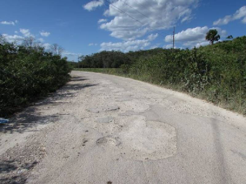 Anuncian reconstrucción de caminos en Tekax y Tzucacab