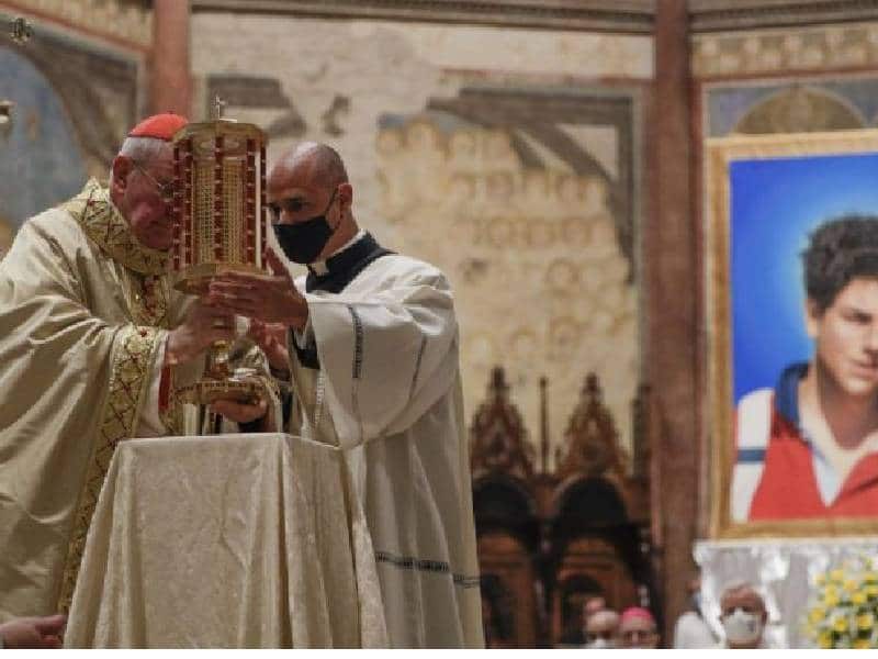 Comunidad ecelssiastica invitan a recibir reliquias del “Padre Pío” y “Carlo Acutis”