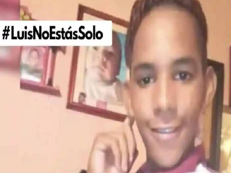 Con machete, cortan brazo a joven en Colombia por ser homosexual