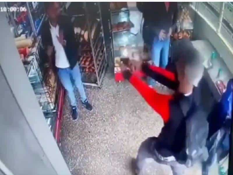VIDEO: Asaltan panadería… sin saber que cliente era policía