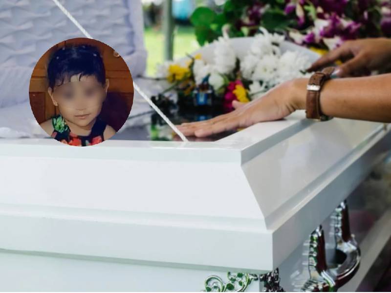 Médico da por muerta a niña; despierta en su funeral pero fallece minutos después