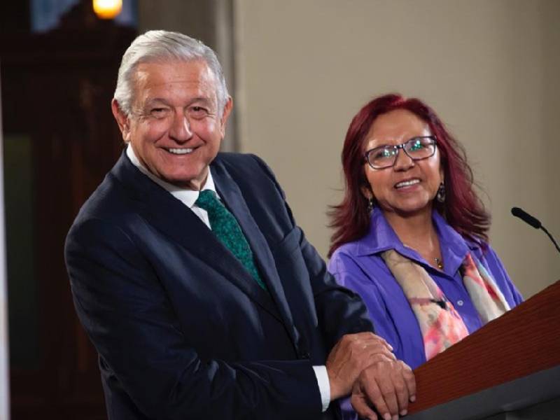 Ante críticas AMLO defiende a Leticia Ramírez en la SEP