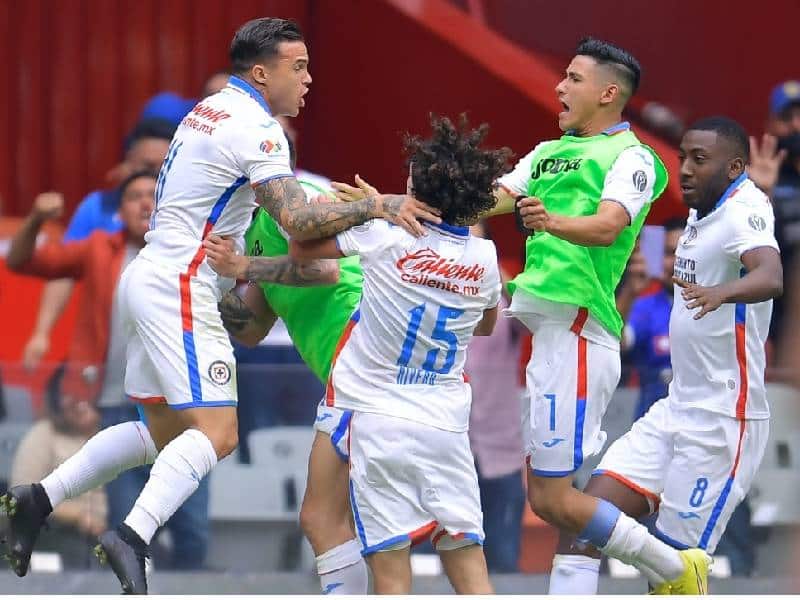 Debut triunfal del ‘Potro’ Gutiérrez como estratega de Cruz Azul; vencen 2-1 a Querétaro