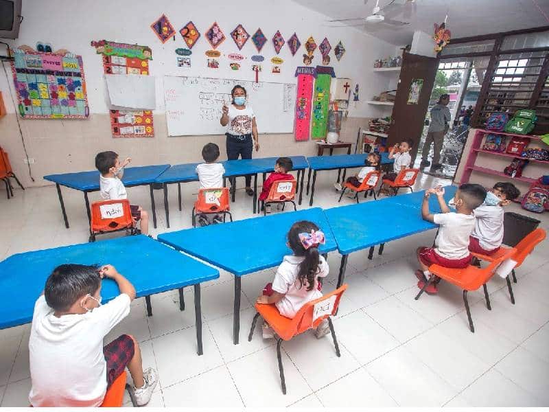 Más de 30 mil alumnos dejaron las aulas en Yucatán por pandemia