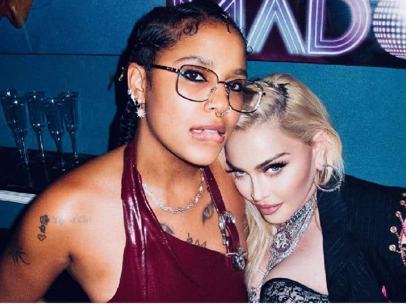 Madonna junto a Tokischa imita los famosos gestos de Rosalía