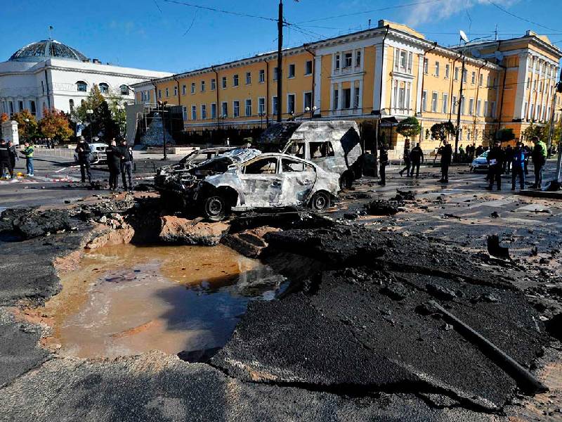 Al menos 10 muertos en Ucrania tras bombardeos masivos de Rusia