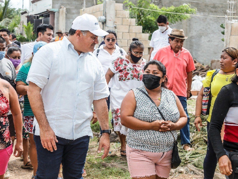 Renán Barrera reafirma su compromiso con el desarrollo social de las familias del sur