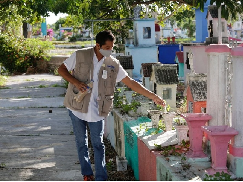 Construyen 600 bóvedas en el Cementerio Xoclán