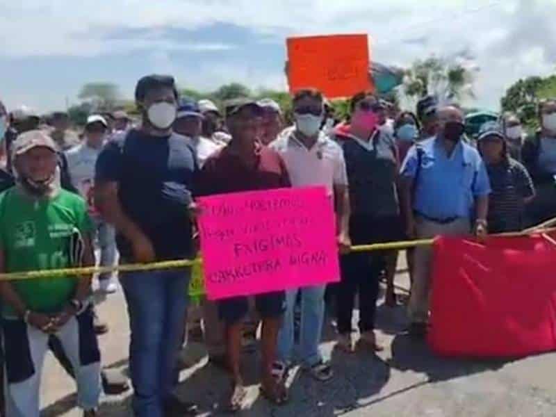 Disputa de tierras en Las Coloradas, Yucatán