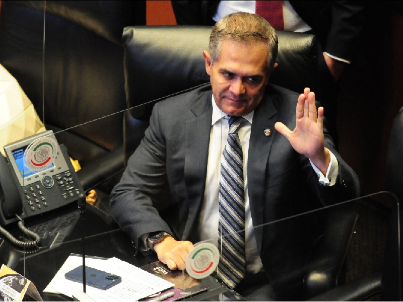 El coordinador del PRD en el Senado, rechazó haber traicionado a la alianza Va por México