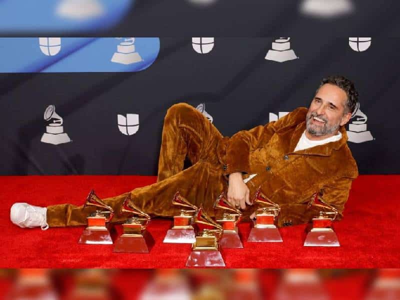 Arrasa Jorge Drexler con seis Grammy Latinos