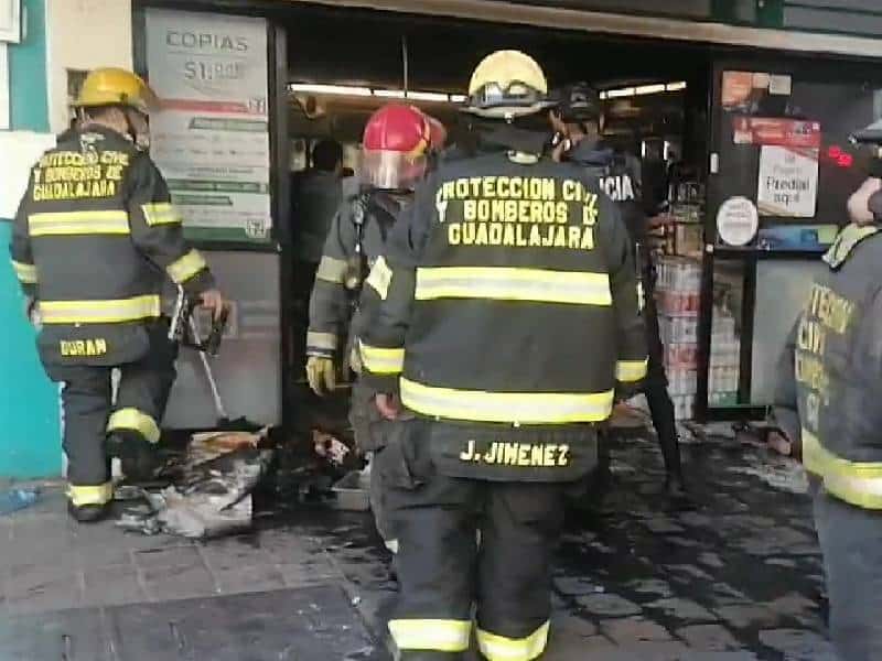 ¡Venganza! Hombre quema tiendas 7-Eleven tras ser despedido