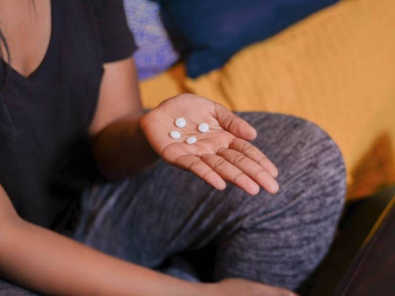 Mujeres pueden viajar a otros estados por ‘pastillas abortivas’