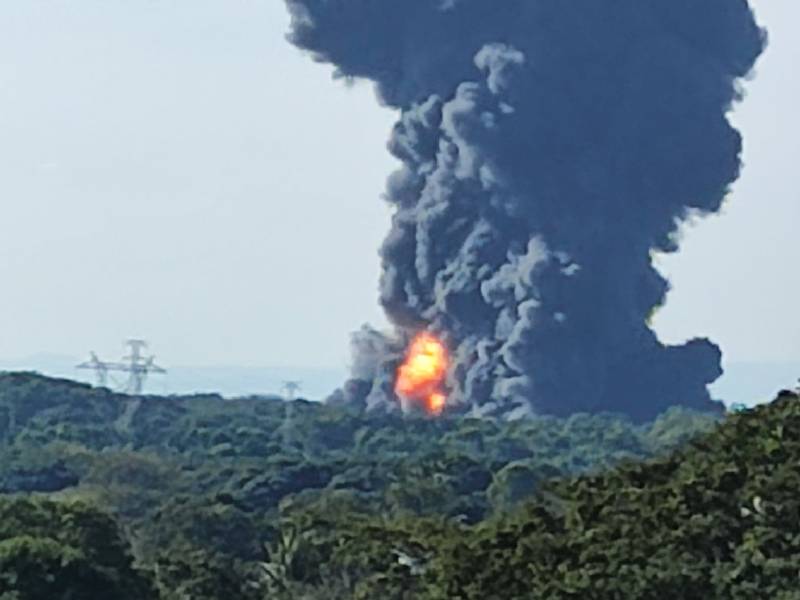 Reportan explosión de ducto de PEMEX en Veracruz