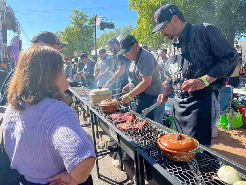 Sonora impone el Récord Guinness de la carne asada más grande del mundo