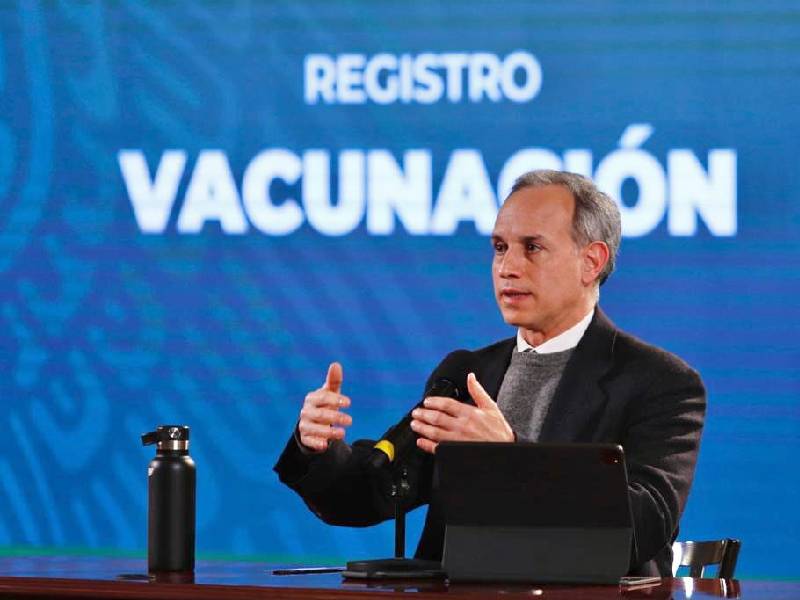 Niega López Gatell crisis en vacunación