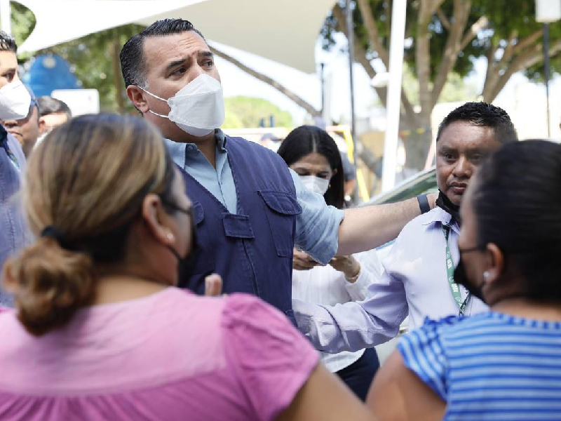 Renán Barrera redobla esfuerzos para velar por la salud y las necesidades de los habitantes de Chalmuch