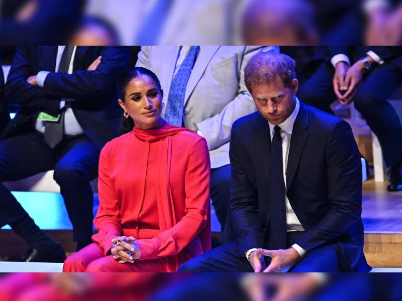 Enrique y Meghan, invitados a la coronación