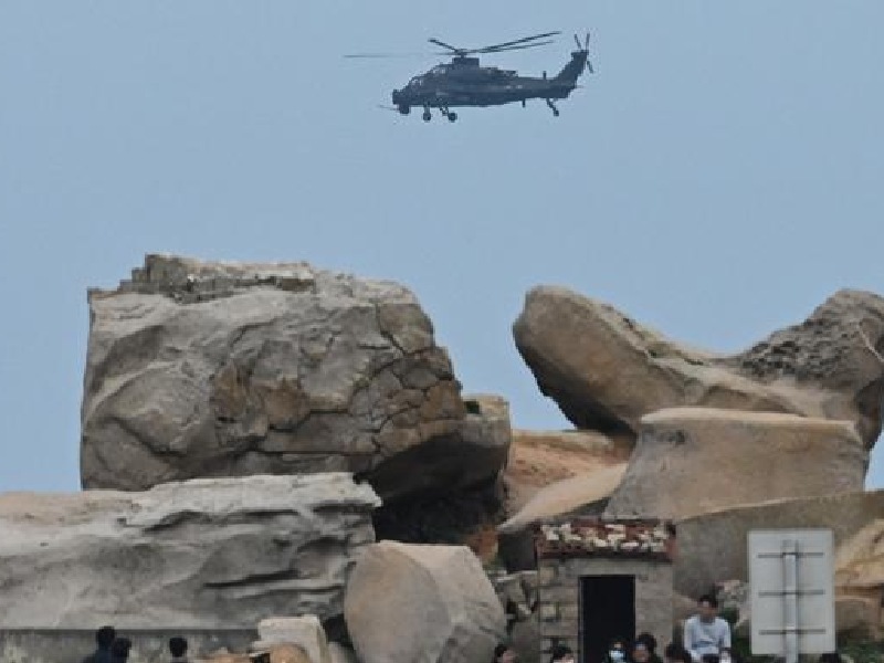 China lanza maniobras militares en el estrecho de Taiwán