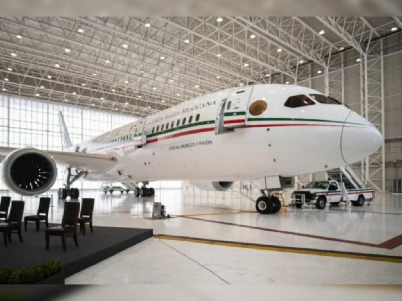 Dinero por venta de avión presidencial será donado a construir hospitales
