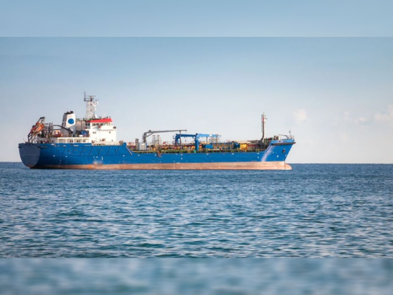Barco pesquero chino vuelca en el océano Índico y deja 39 desaparecidos