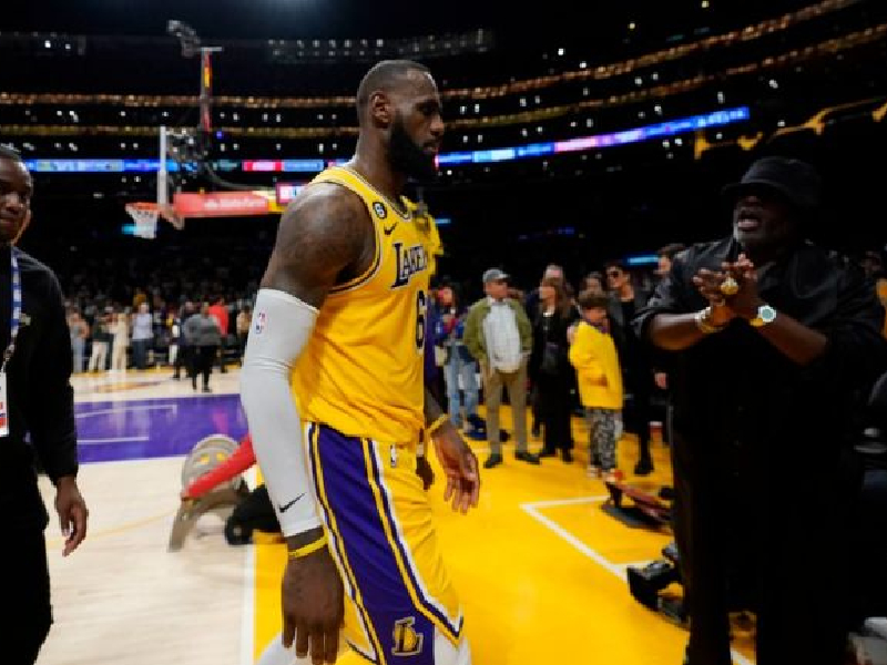 ¿Se va? LeBron James deja al aire su continuidad en la NBA