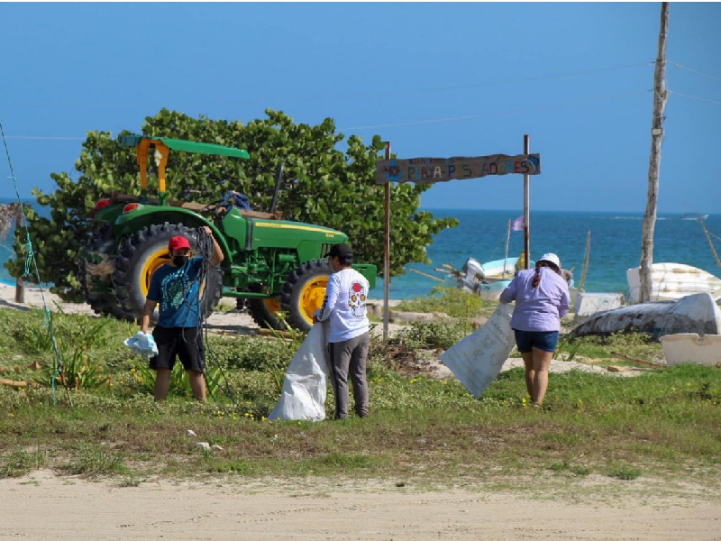 Recogen 60 toneladas de basura en playas