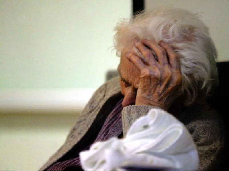 Adultos mayores sufren de despojo