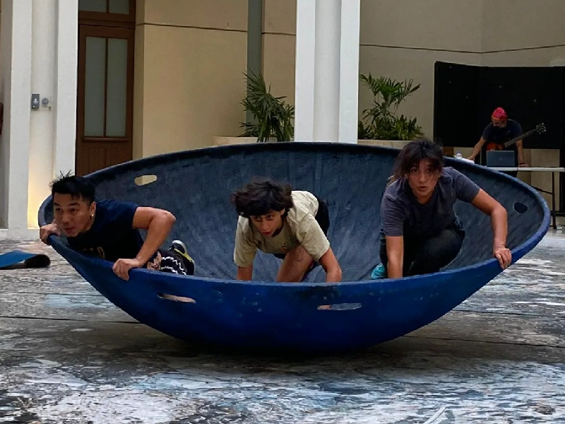 Dedican obra de teatro a la adolescencia