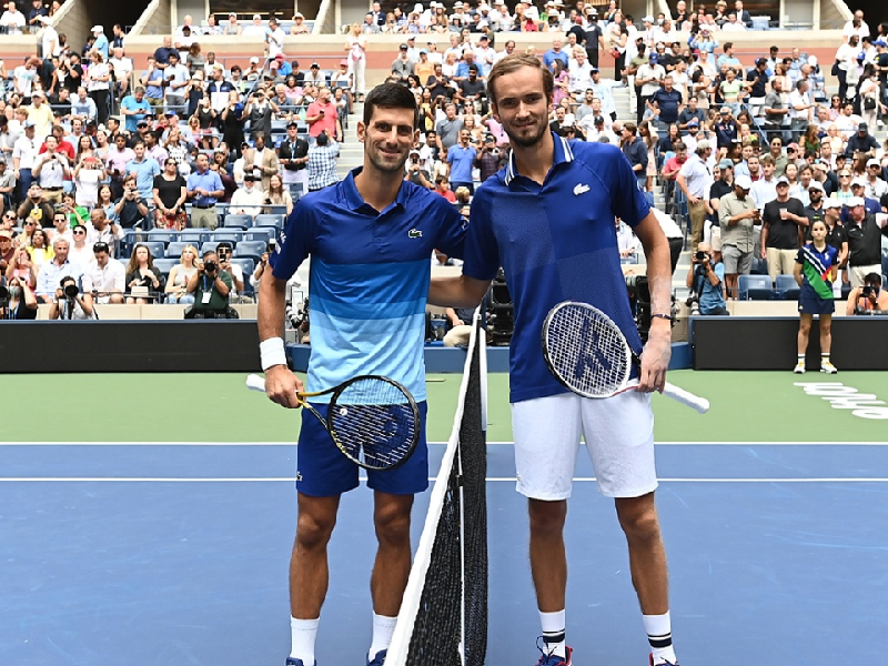 Novak Djokovic y Daniil Medvédev toman ritmo en Wimbledon