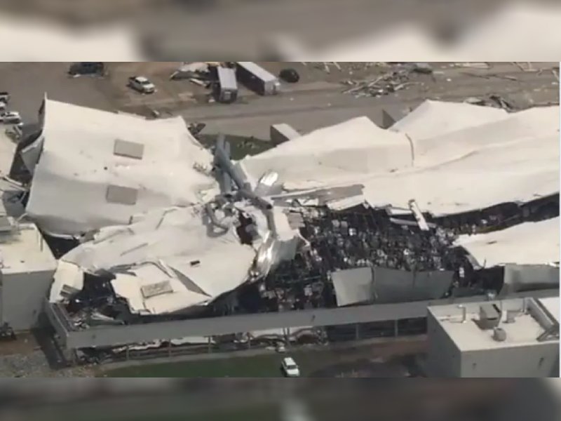 Tornado arrasa con una planta de Pfizer