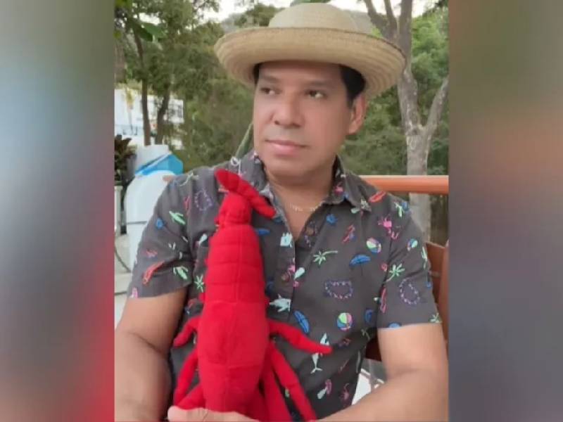 “Ya no existe”: ‘El Costeño’ revela que su restaurante en Acapulco quedó en ruinas