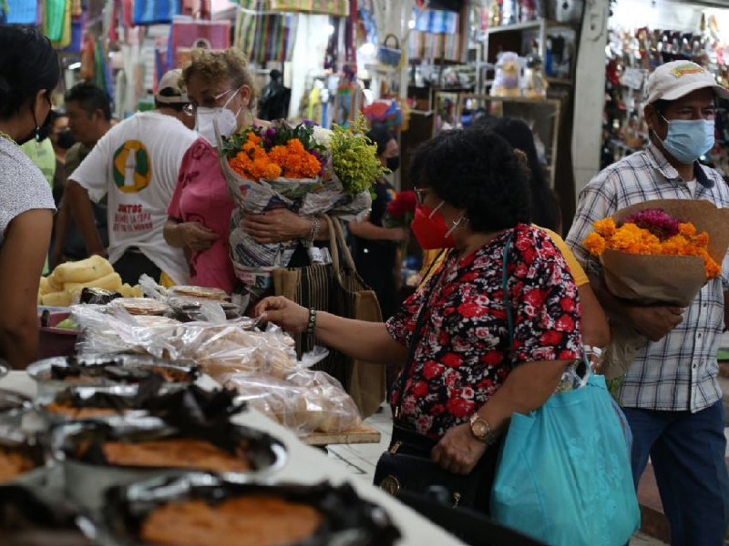 Mercados de Mérida comienzan a teñirse con los colores del ‘Hanal Pixán’