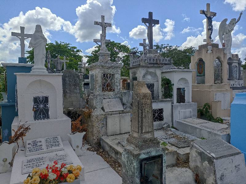 Todo listo para los recorridos por el Cementerio General