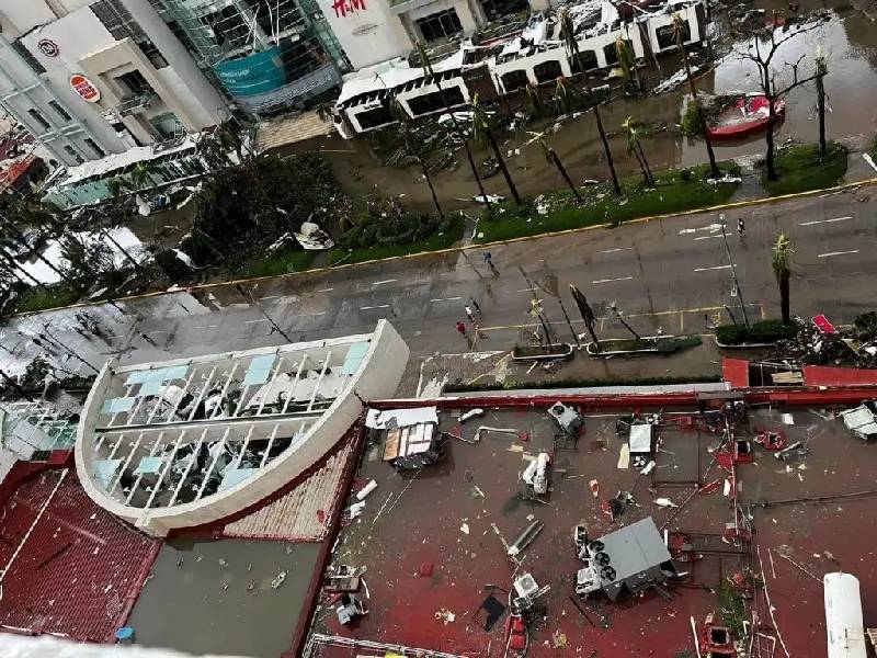 Gobierno reporta 27 muertos y 4 desaparecidos por el paso de Otis en Guerrero
