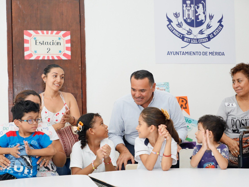Renán Barrera prioriza la atención de la salud mental de las familias del municipio
