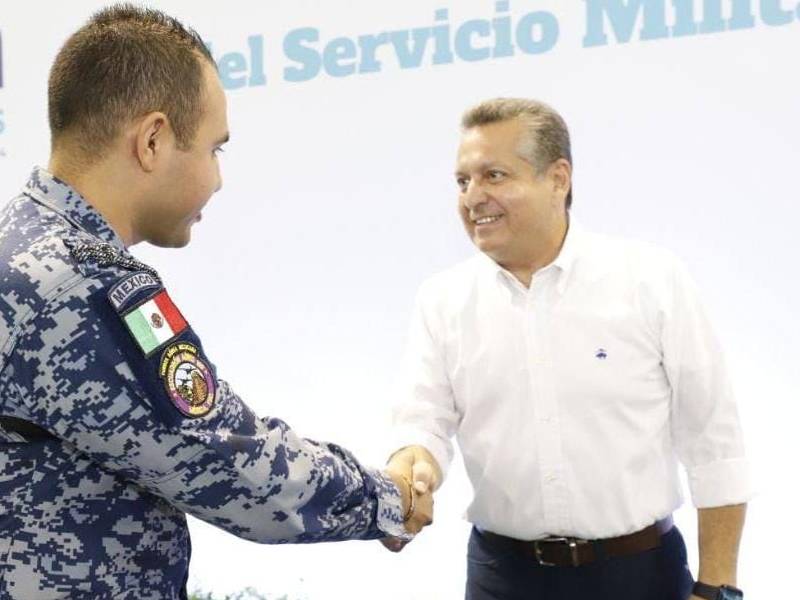 Alejandro Ruz encabeza sorteo anual de conscriptos para el Servicio Militar Nacional