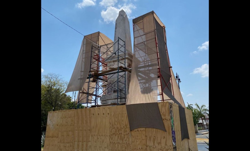 Avanza restauración de monumentos en Paseo de Montejo
