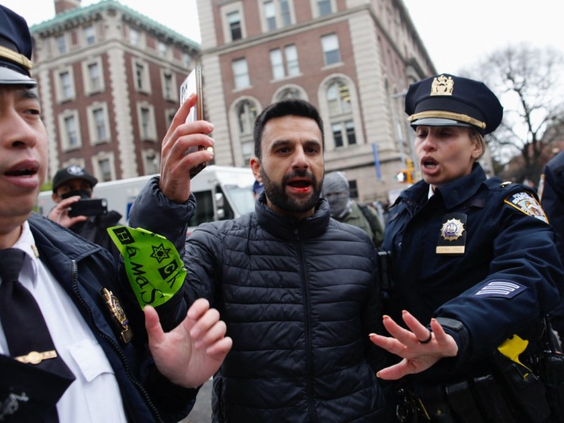 Un centenar de manifestantes propalestinos detenidos en Universidad de Columbia